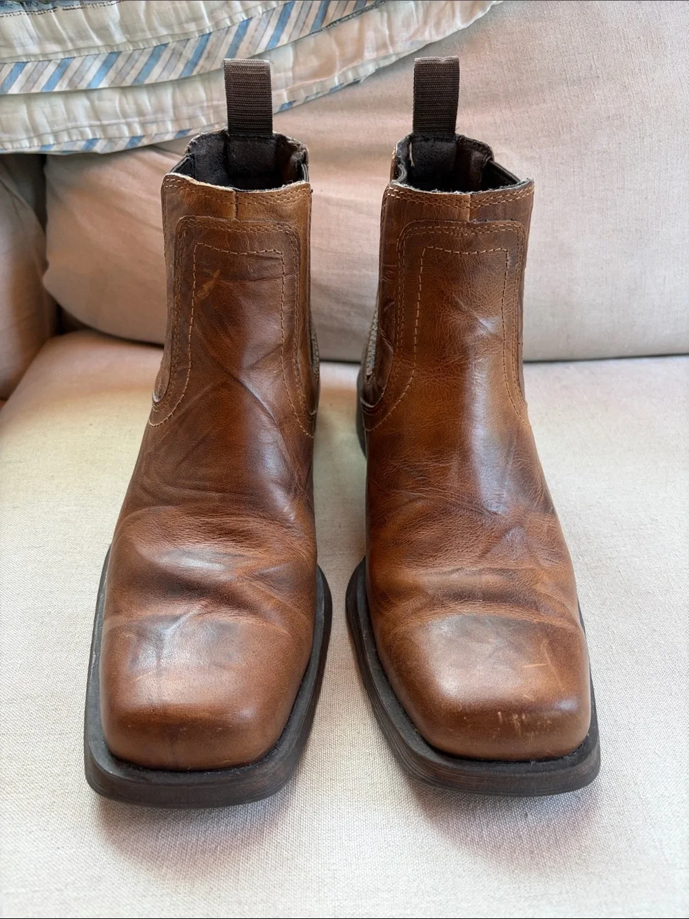 Ariat Midtown Rambler Square Toe Chelsea Boots